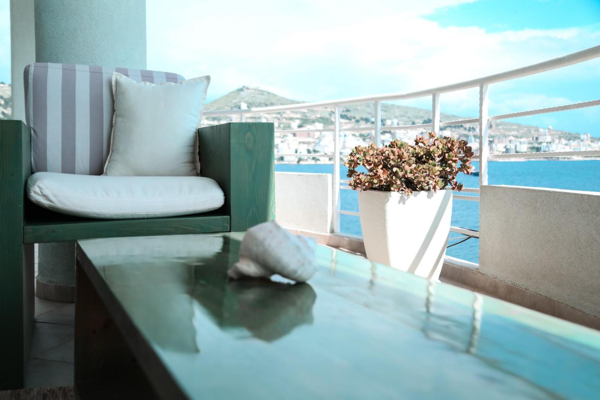 Limani Luxury Apartments Beachfront Sarandë Exteriör bild