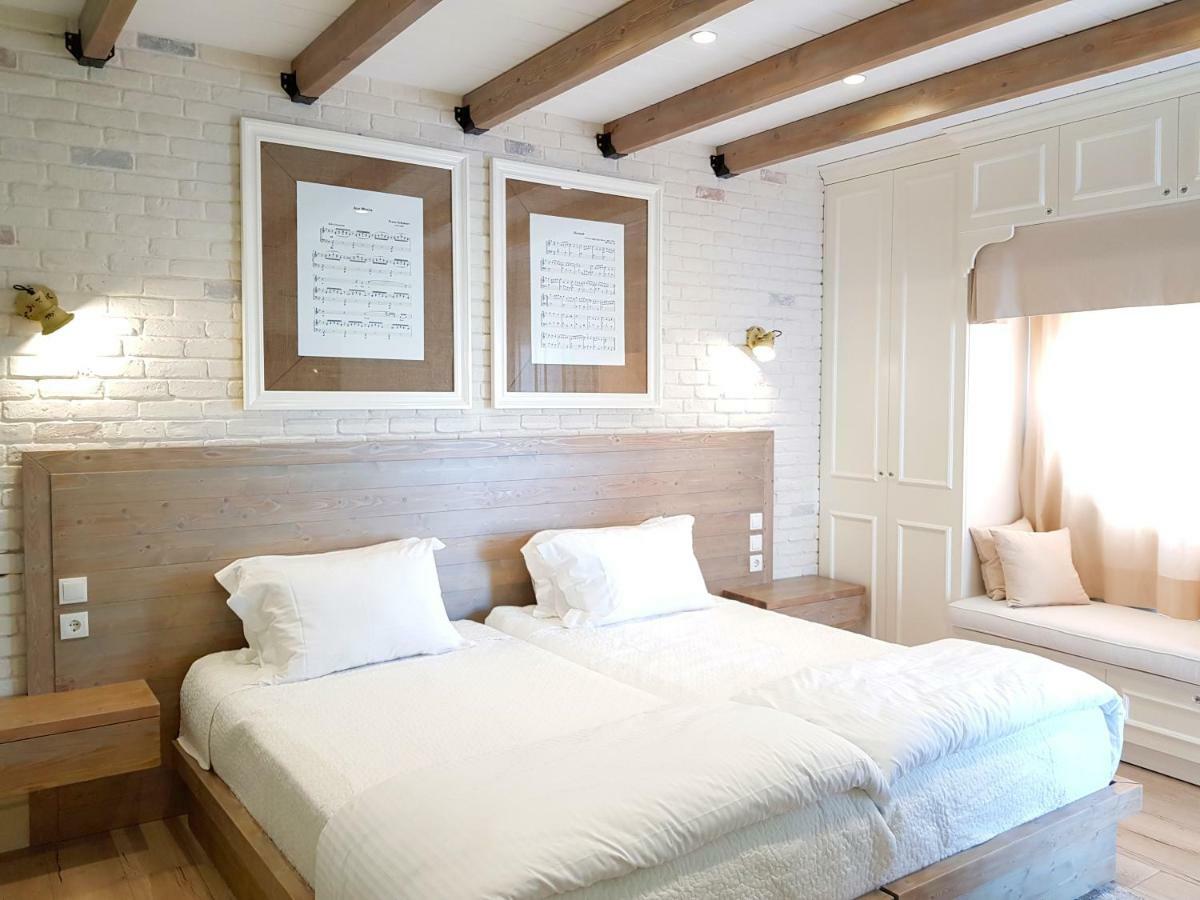 Limani Luxury Apartments Beachfront Sarandë Exteriör bild